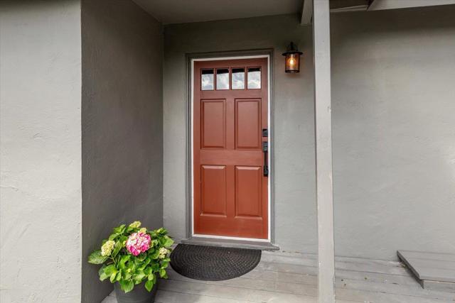 21525 Madrone Drive, Los Gatos CA: https://media.crmls.org/mediaz/2d4d66dc-d85c-4c67-b27a-b71a76ec16a1.jpg