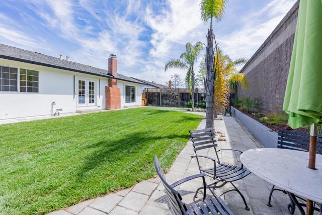 994 Pocatello Avenue, Sunnyvale CA: https://media.crmls.org/mediaz/2d4d9e92-08a0-4d32-b566-e28645f1810c.jpg