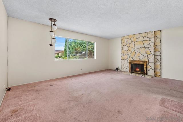 10021 Sierra Bonita, Spring Valley CA: https://media.crmls.org/mediaz/2d4f198e-a602-4c3c-acbf-c2efb6e3ab2f.jpg