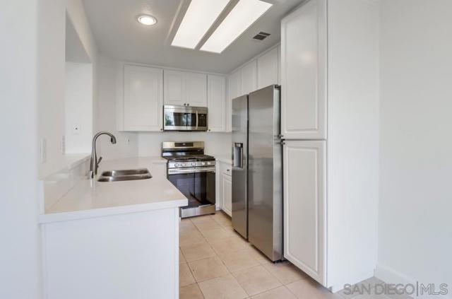 1765 Via Capri, Chula Vista CA: https://media.crmls.org/mediaz/2d4f772f-9858-4887-985b-4c8df67c13af.jpg