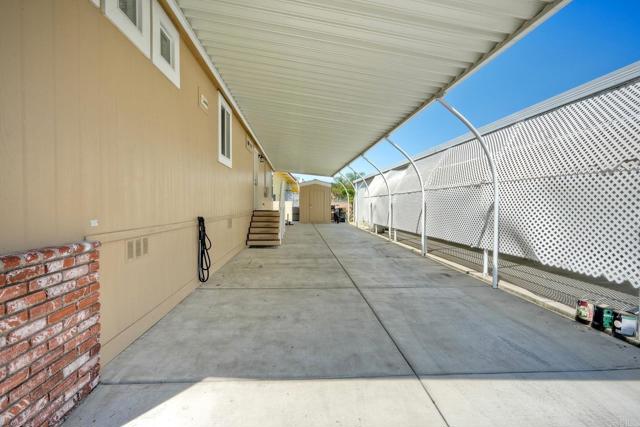 2280 E Valley Parkway, Escondido CA: https://media.crmls.org/mediaz/2d4f791e-6812-484c-8aa5-40d7bbe0e77a.jpg