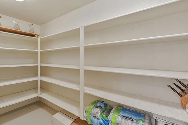 1700 Hemlock Court, Hollister CA: https://media.crmls.org/mediaz/2d502683-3707-41b4-a31f-3e060777c3a4.jpg