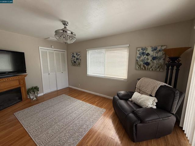 Image 20 of 33 For 2279 Saint George Dr