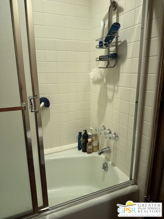 3410 E Bogert Trail, Palm Springs CA: https://media.crmls.org/mediaz/2d511732-1358-404d-bc44-2defa8e459b4.jpg