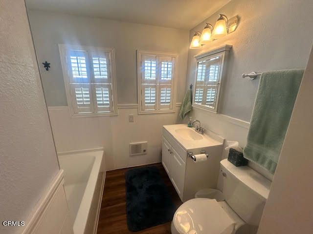 4501 W Channel Islands Boulevard, Oxnard CA: https://media.crmls.org/mediaz/2d513916-1a27-4de9-b3f9-5185e3b4001f.jpg