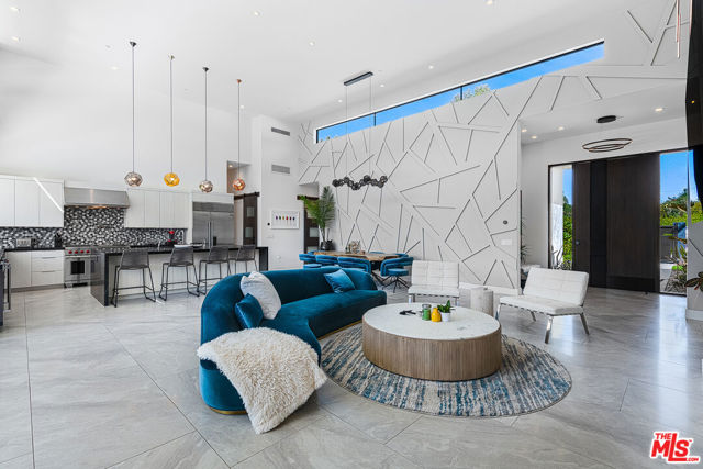 78155 Calle Cadiz, La Quinta CA: https://media.crmls.org/mediaz/2d515a68-8dbd-4c46-b7df-62567a615448.jpg