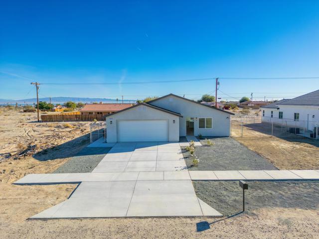 2864 Vista Avenue, Thermal CA: https://media.crmls.org/mediaz/2d5240f2-e439-4ad7-bd33-bf4c210ab954.jpg
