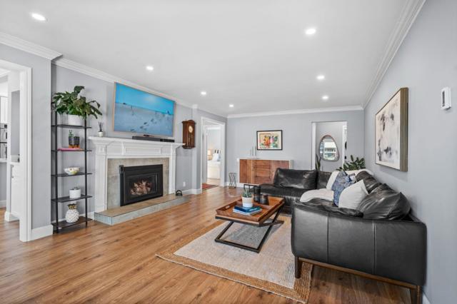 800 Balboa Lane, Foster City CA: https://media.crmls.org/mediaz/2d533e8b-3fd1-424a-8d71-e61cd9570222.jpg