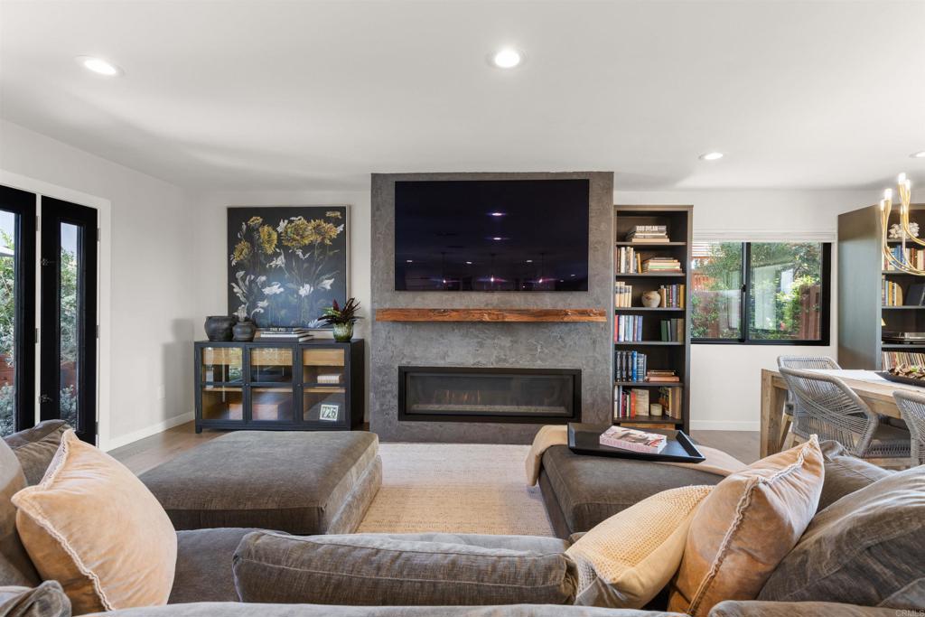 8675 Glenwick Lane - photo 14