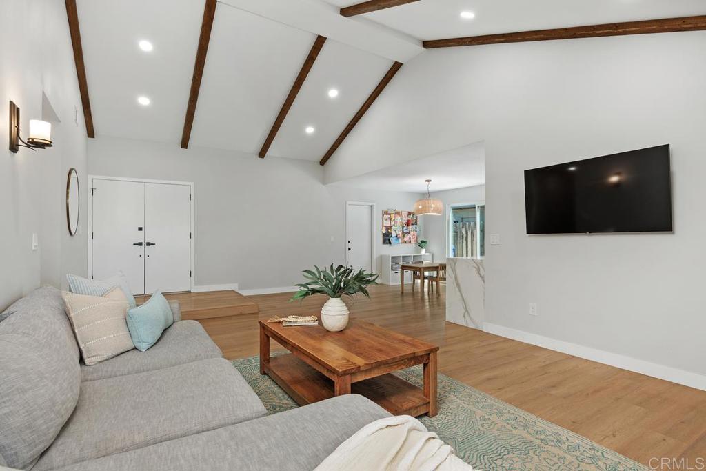 4185 Combe Way - photo 7