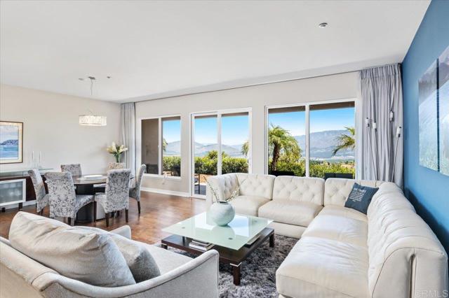 31662 Orange Blossom Ct, Valley Center CA: https://media.crmls.org/mediaz/2d54f78d-dfc3-488a-9069-adfa73965178.jpg