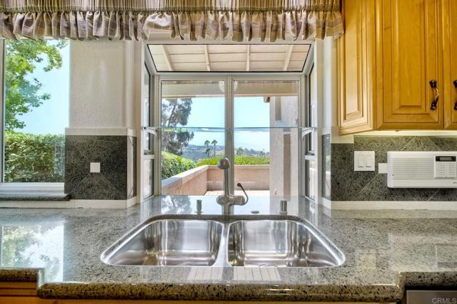 61 Via Larga Vista, Bonsall CA: https://media.crmls.org/mediaz/2d550f27-f40f-4ade-85fb-9fd4e617474f.jpg