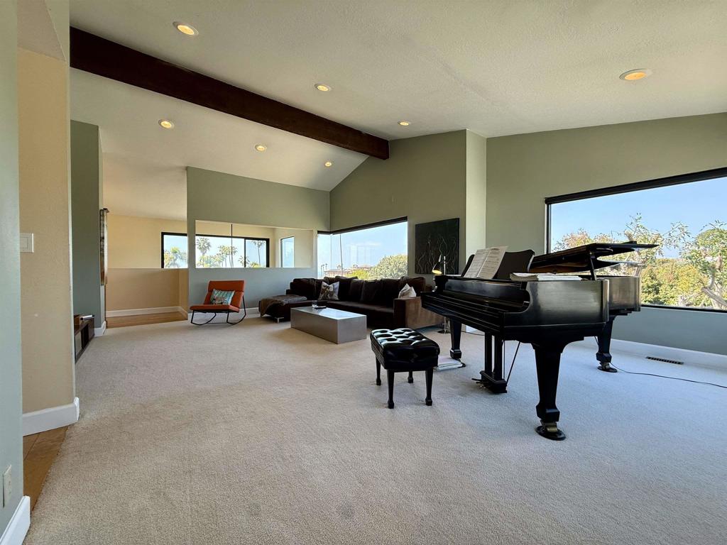 4221 Hill - photo 15