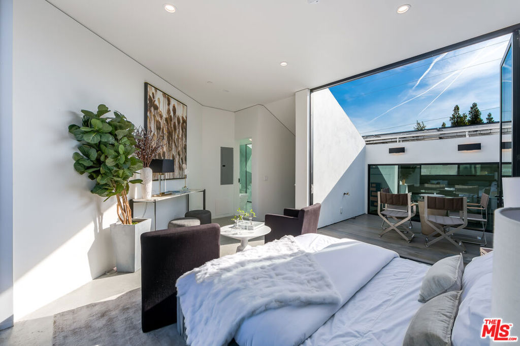 MLS #25613381 image #14