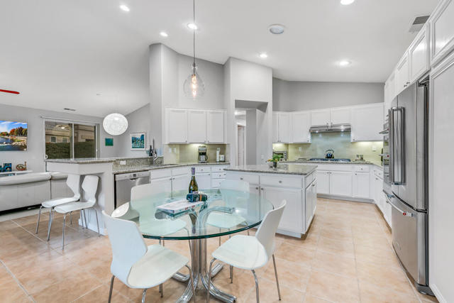 67361 N Laguna Drive, Cathedral City CA: https://media.crmls.org/mediaz/2d57255f-c573-40d6-8be4-ab000d3ea00f.jpg