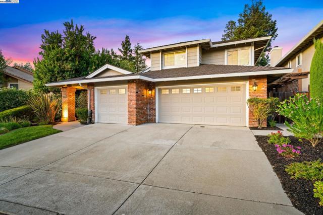 639 Canyon Crest Rd East, San Ramon CA: https://media.crmls.org/mediaz/2d585950-f9d9-41e7-9ce9-f4509f9c3c15.jpg