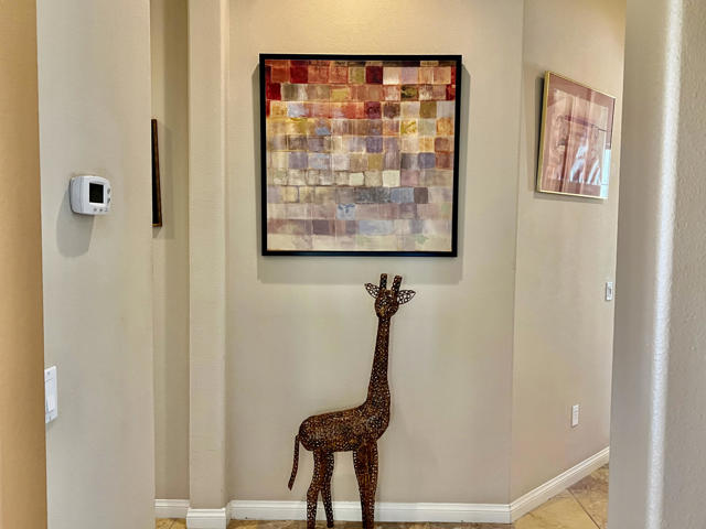 81562 Camino Los Milagros, Indio CA: https://media.crmls.org/mediaz/2d590671-a955-4913-b2da-5356ecb2d15c.jpg