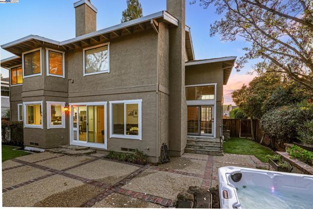105 Creighton Way, Danville CA: https://media.crmls.org/mediaz/2d5906fb-1d9f-41de-9e12-f41c9d9a515a.jpg