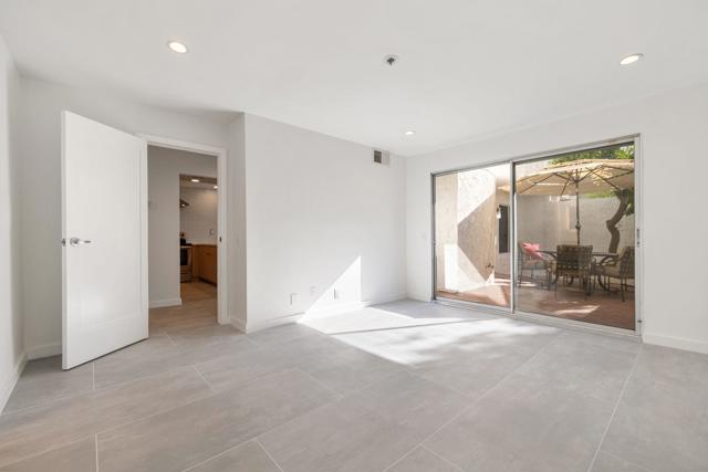 280 S Avenida Caballeros, Palm Springs CA: https://media.crmls.org/mediaz/2d593716-a912-46c6-9128-1c2dfb256ba2.jpg