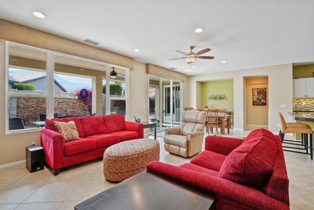 60519 Lace Leaf Court, La Quinta CA: https://media.crmls.org/mediaz/2d5aeca2-70df-4a2c-bcca-59d8666efe51.jpg