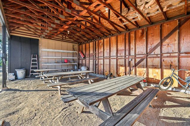 26086 Bear Valley Heights Road, Escondido CA: https://media.crmls.org/mediaz/2d5c3059-4f9b-41d2-ae6f-bb77049f1db8.jpg