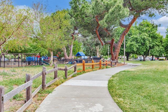 758 Pearlwood Way, San Jose CA: https://media.crmls.org/mediaz/2d5c7787-2b62-41a0-90c1-0c97eef8e733.jpg