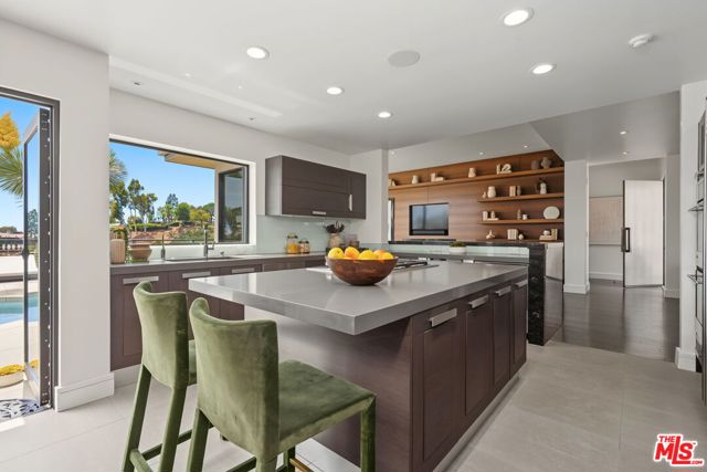 4 Bed Home for Sale in Los Angeles, California