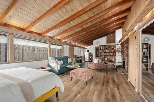 4316 Haines St, San Diego CA: https://media.crmls.org/mediaz/2d5e54b4-e7d2-49ee-b9f8-96f88620550c.jpg