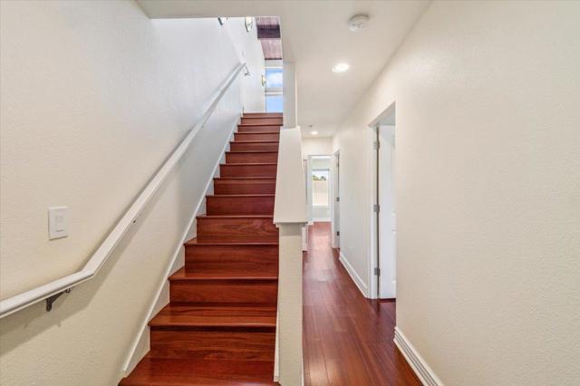 152 Mar Vista Drive, Monterey CA: https://media.crmls.org/mediaz/2d5ea9b4-7c39-44ce-bae3-924ccc1a2ee6.jpg