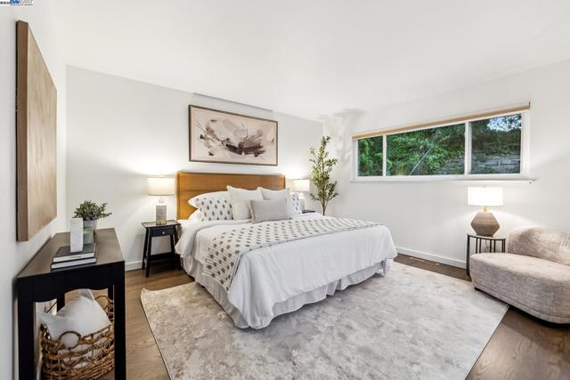 3134 Terry Ct, Castro Valley CA: https://media.crmls.org/mediaz/2d5ecfcf-924f-4846-926c-7e899806032f.jpg