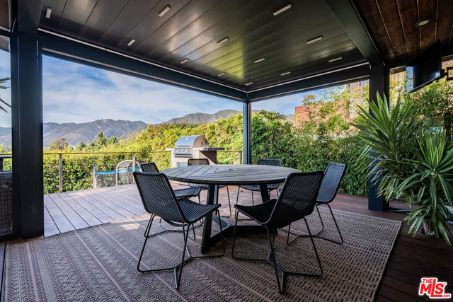 245 Tranquillo Road, Pacific Palisades CA: https://media.crmls.org/mediaz/2d5ee046-ec96-4643-a178-68f8d3bb54e1.jpg