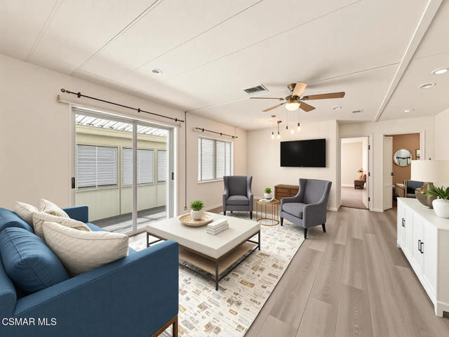 27 Irena Avenue, Camarillo CA: https://media.crmls.org/mediaz/2d6111d6-c89e-4f14-9cfe-6c7ab241a936.jpg