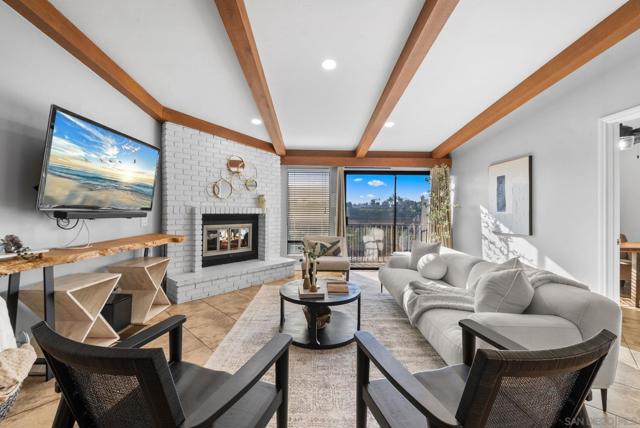 4810 Baylor Dr, San Diego CA: https://media.crmls.org/mediaz/2d6151ec-e759-410e-bc3a-1f504933d510.jpg