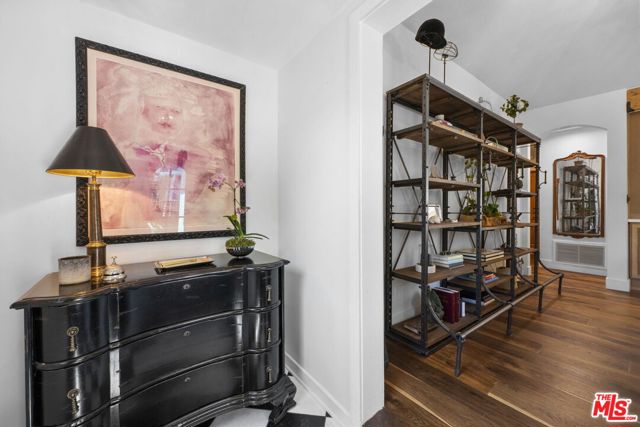 8961 Dicks Street, West Hollywood CA: https://media.crmls.org/mediaz/2d61a2fd-0167-49b0-923e-ef0d8835720f.jpg