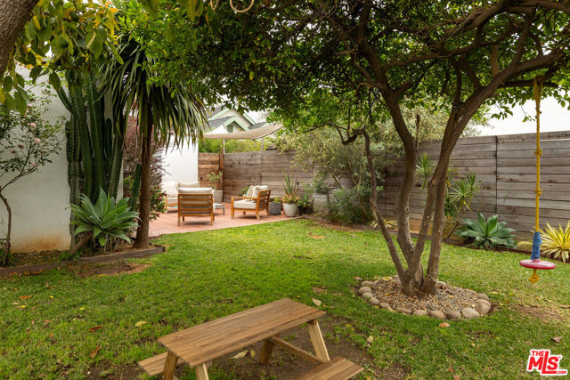 1309 Keniston Avenue, Los Angeles CA: https://media.crmls.org/mediaz/2d624e76-df36-4a59-93de-5dba68efbed9.jpg