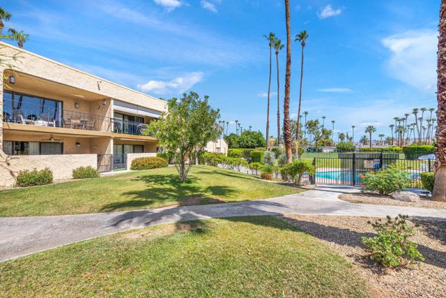 5300 E Waverly Drive, Palm Springs CA: https://media.crmls.org/mediaz/2d627149-b940-4ce7-855d-3f936eafcb48.jpg