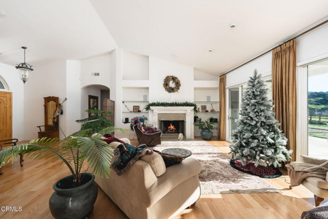 Detail Gallery Image 8 of 38 For 206 Valhalla Dr, Solvang,  CA 93463 - 3 Beds | 3 Baths