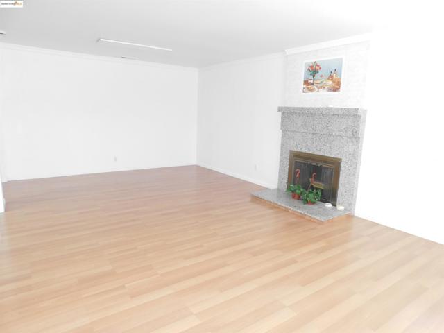 3411 Del Monte Way, San Leandro CA: https://media.crmls.org/mediaz/2d6303fd-6808-4388-adb6-46bcf6e7292c.jpg
