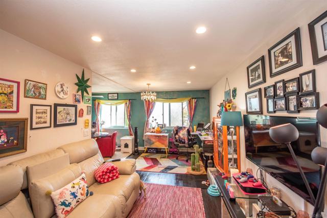3295 Ocean View Blvd, San Diego CA: https://media.crmls.org/mediaz/2d63b069-20f9-43dd-9e74-8e14542ed7fb.jpg