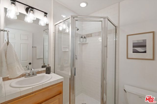 2409 Olive Avenue, La Crescenta CA: https://media.crmls.org/mediaz/2d63b797-a460-45e2-b3b5-9349cf77d3b8.jpg