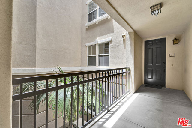 13075 Pacific, Playa Vista CA: https://media.crmls.org/mediaz/2d647eed-8eed-4dfd-9029-d698f4881820.jpg