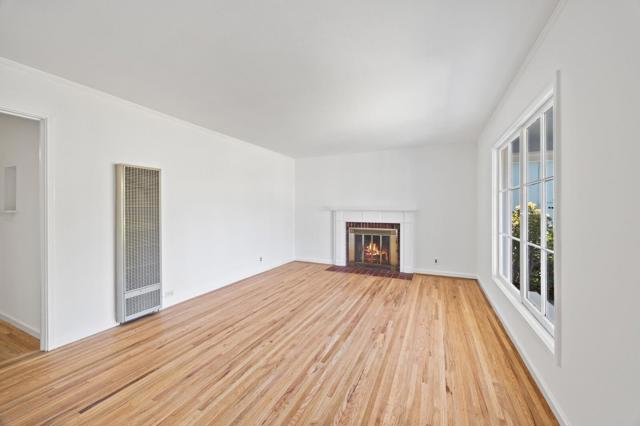 1423 Greenwood Avenue, San Carlos CA: https://media.crmls.org/mediaz/2d64ffbe-9f71-49f3-aded-b4b0fa840857.jpg
