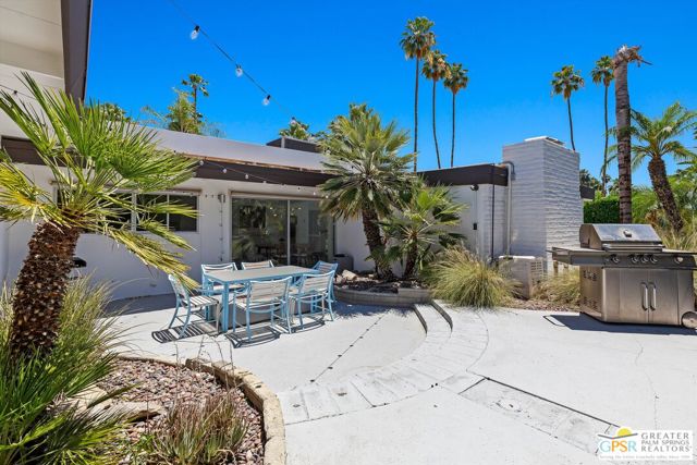1279 S Driftwood Drive, Palm Springs, CA 92264