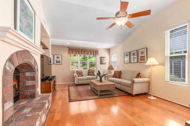 1911 La Subida Way, San Marcos CA: https://media.crmls.org/mediaz/2d67578f-8242-4bbf-ae8c-8c58386cba45.jpg