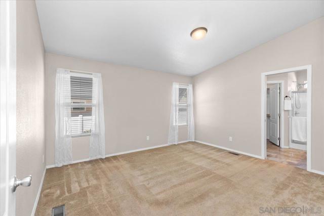 809 Discovery St, San Marcos CA: https://media.crmls.org/mediaz/2d693d82-eeb7-4de0-806f-50bee0f2906f.jpg
