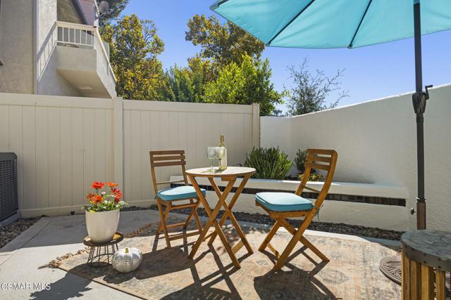 37-web-or-mls-Upmarketmedia_3123Hil-119