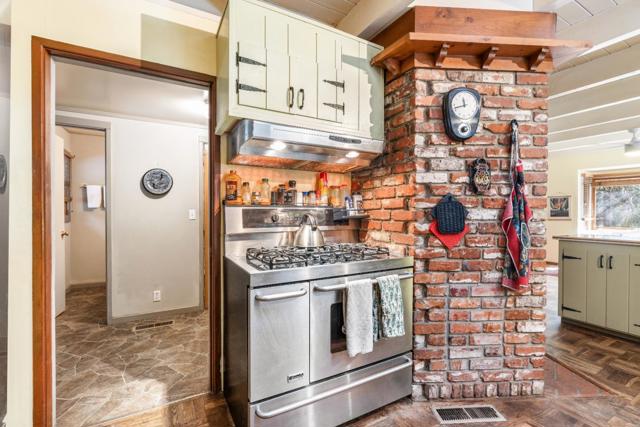 21791 Highway 49, Downieville CA: https://media.crmls.org/mediaz/2d6b3442-3c89-4468-8957-2e31f0169610.jpg