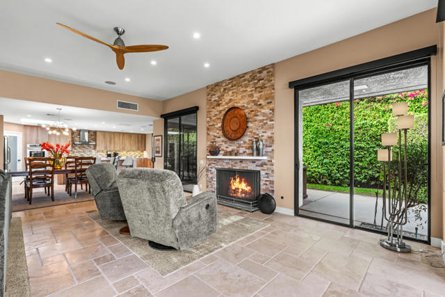 132 Columbia Drive, Rancho Mirage CA: https://media.crmls.org/mediaz/2d6b3631-e88c-4ce2-bd63-b46cf4e30e14.jpg