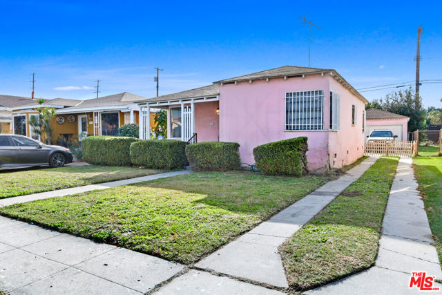 838 90th Street, Los Angeles, California 90002, 2 Bedrooms Bedrooms, ,1 BathroomBathrooms,Single Family Residence,For Sale,90th,24345895
