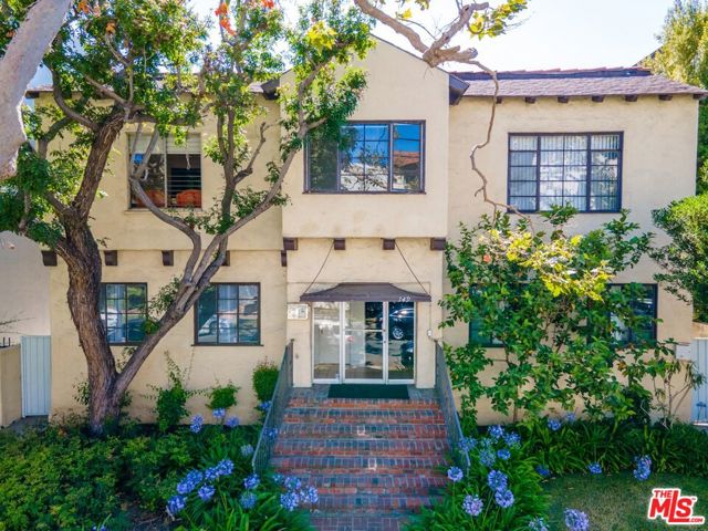 149 S OAKHURST Drive Beverly Hills, California Welcome to 149 S Oakhurst Dr! A marvelous 6 unit building in sought-after Beverly Hills, CA. At 5,881-sqft, the units are spacious with four (4) two-bedroom and two (2) studio units. Some great features include 6 onsite parking spots, 4 units with central air, and in unit laundry. There is a huge upside in rents. Amazing location, close to so much that Beverly Hills is famous for like the Beverly Hills Sign, Rodeo Dr, and the Beverly Wilshire, plus minutes away from Whole Foods, LA Fitness, LA Country Club, the Sunset Strip, and so much more in the bustling So-Cal heart! A prime opportunity that's near to it all!